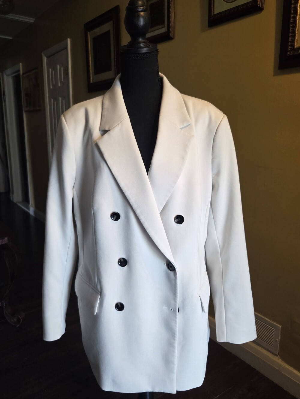 H&M White/Cream Double-Breasted Viscose Blend Blazer | Size Women's XL
